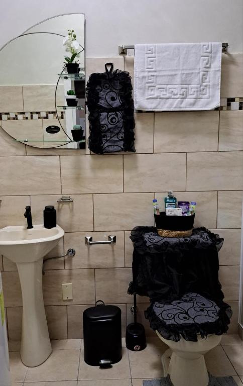 Koupelna v ubytování Apartament Studio Acksen King Do & Car Rent