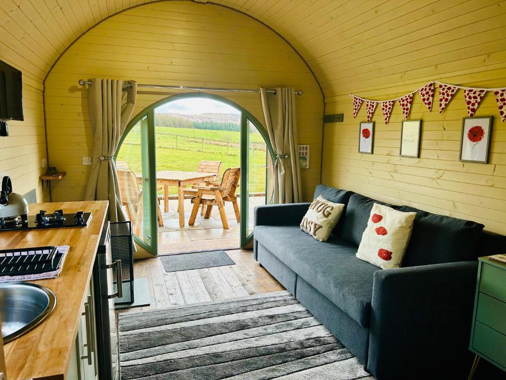 Posezení v ubytování Barnharrow Holiday Pods