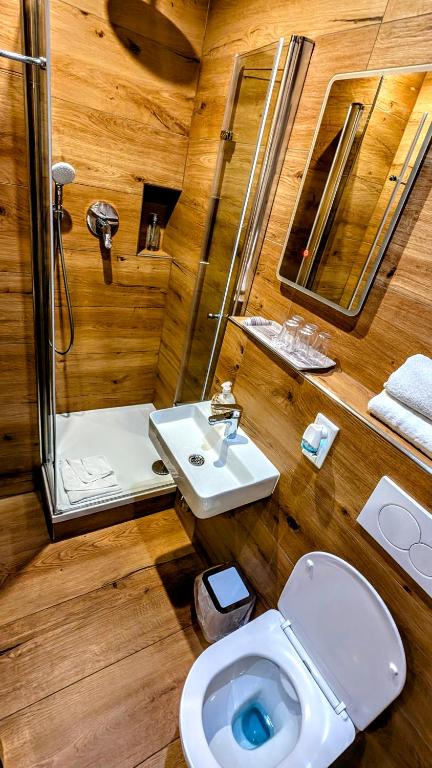Koupelna v ubytování Hotel am Rathaus