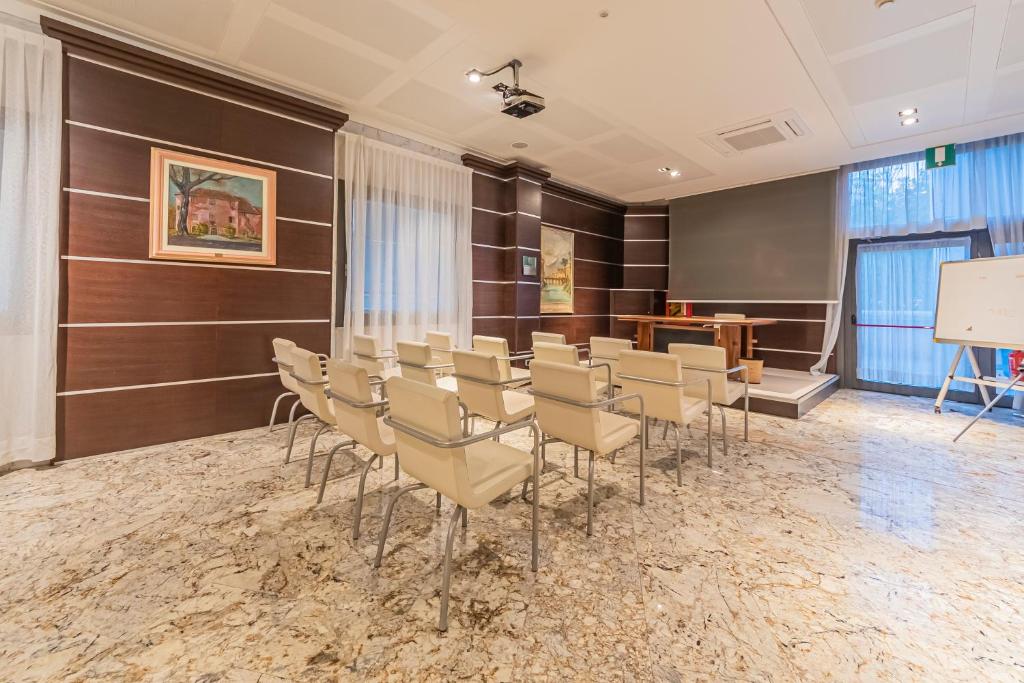 Konferenční prostory v ubytování Dado Hotel International