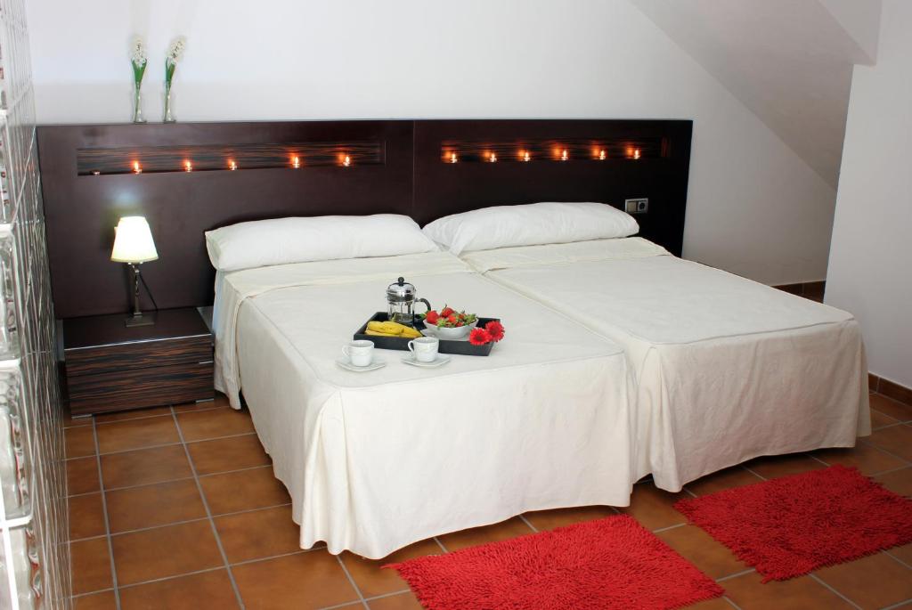 La Hacienda de Don Luis - One-Bedroom Apartment