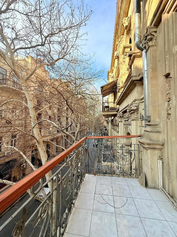 Balkón nebo terasa v ubytování ALARA Inn HOSTEL & HOTEL