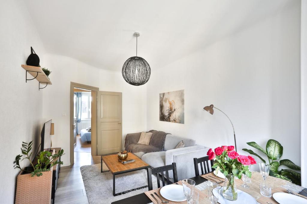 Lovely quiet 2 rooms close to center with balcony – photo 21