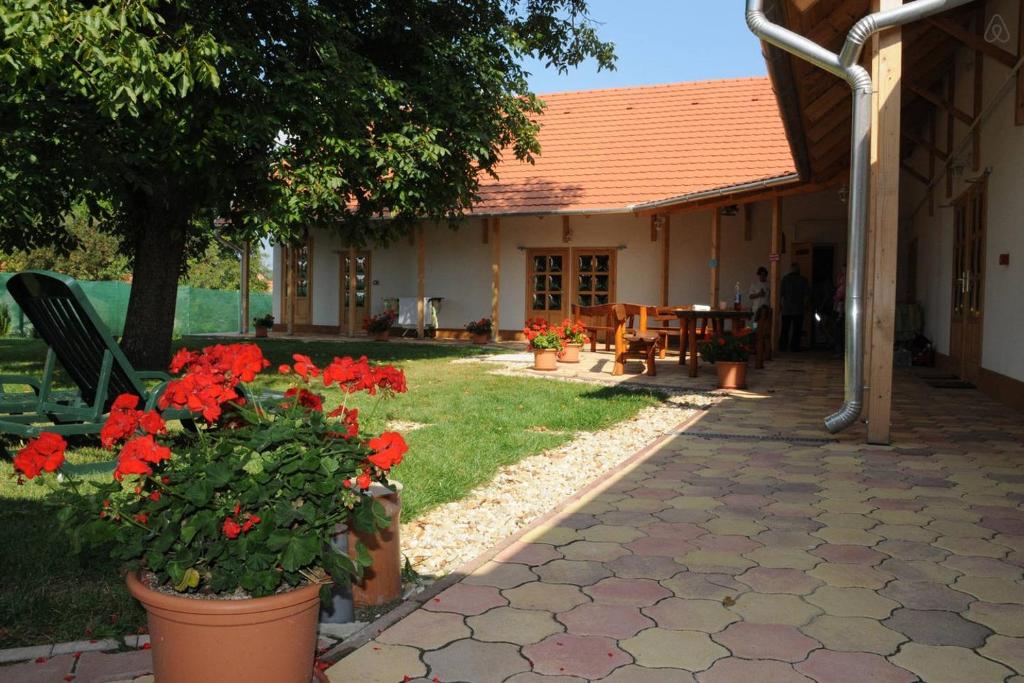 Aed väljaspool majutusasutust Guesthouse Kohári