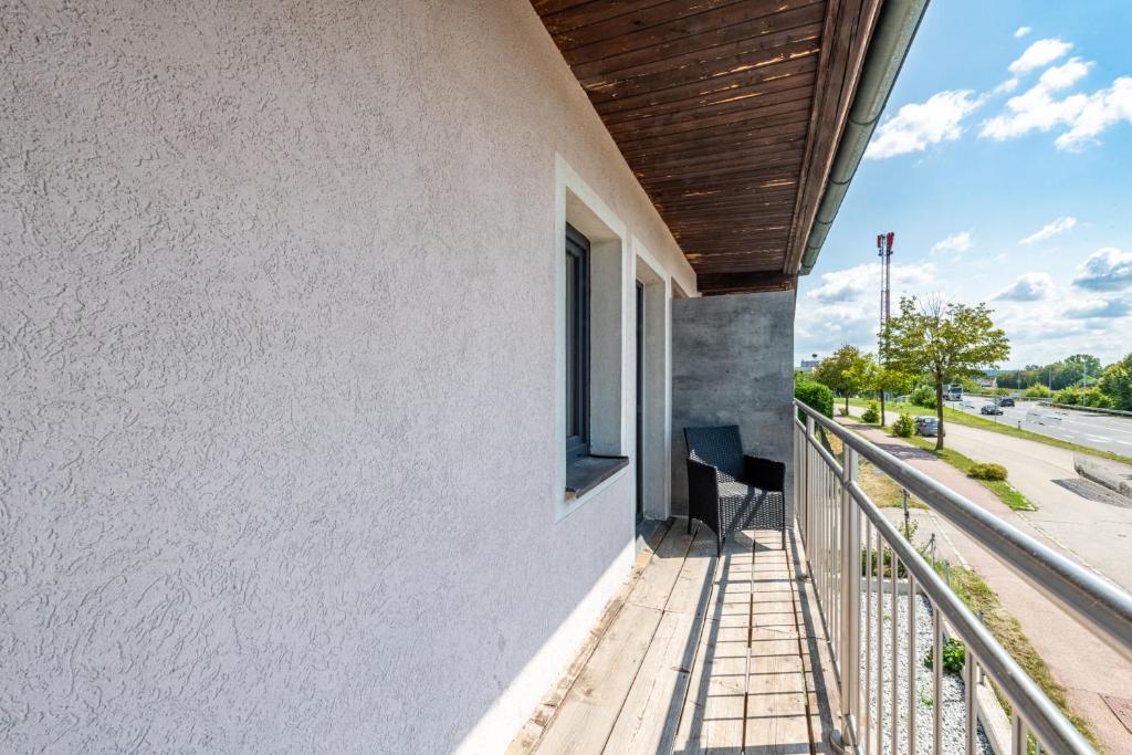 Balkón nebo terasa v ubytování YS Apartments