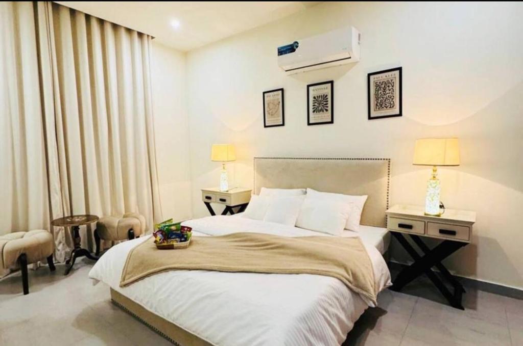 Fotografie z fotogalerie ubytování Luxury 2BHK Suite, Skypark One, Islamabad v destinaci Islámábád