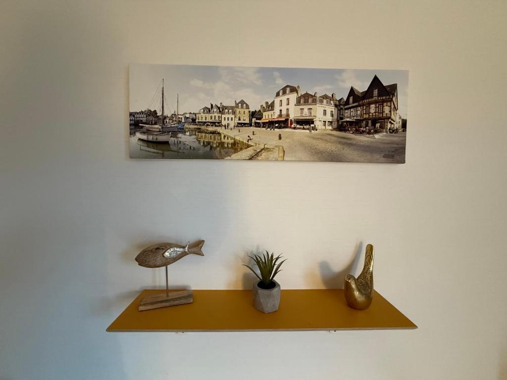 Zdjęcie z galerii obiektu Appartement T2 vue sur la rivière avec garage privatif - Port de Saint-Goustan w mieście Auray