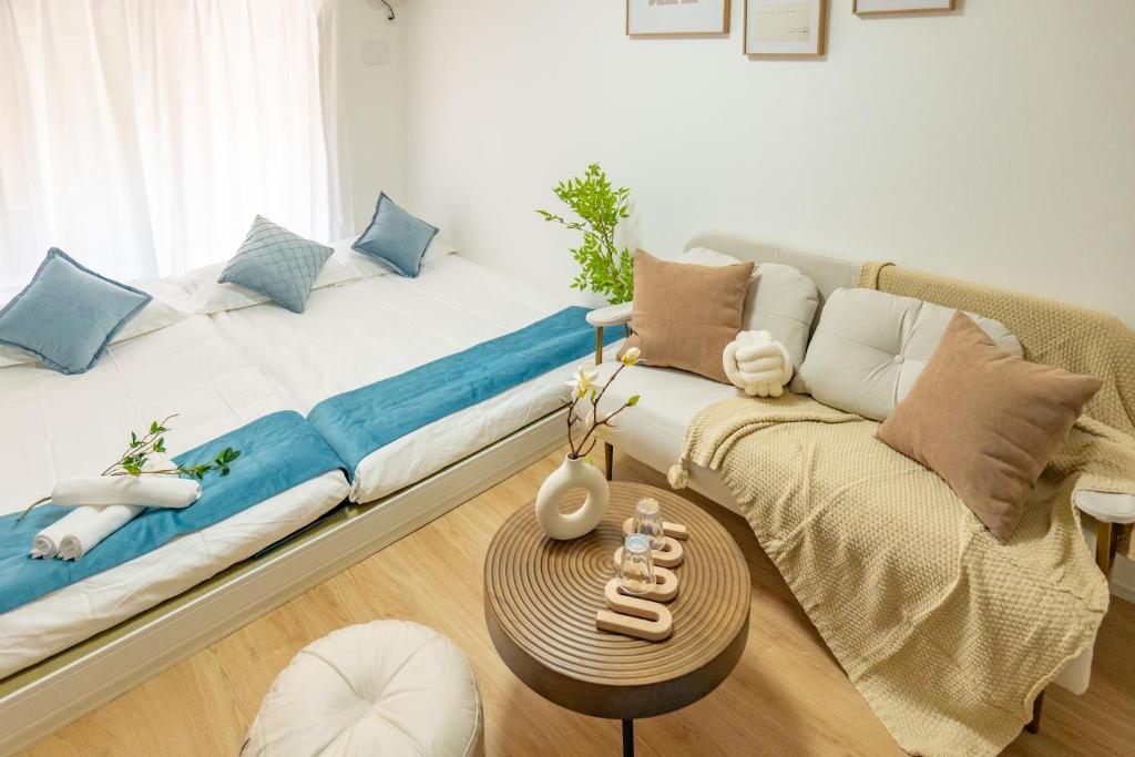 3-person mansion in Shinjuku Kabukicho train 8 mins