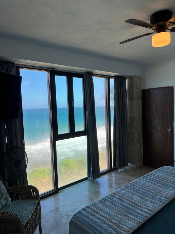 Vacation Rental Arecibo PR - Suite King Con Vista Al Mar