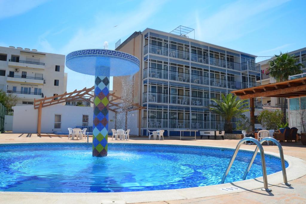 Aparthotel Vibra Bay, San Antonio – Updated 2023 Prices