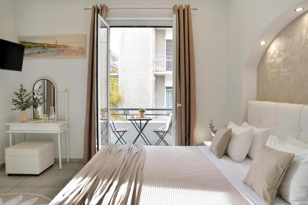 Postel nebo postele na pokoji v ubytování Alekos Apartments 2 Netflix, Self Check-In