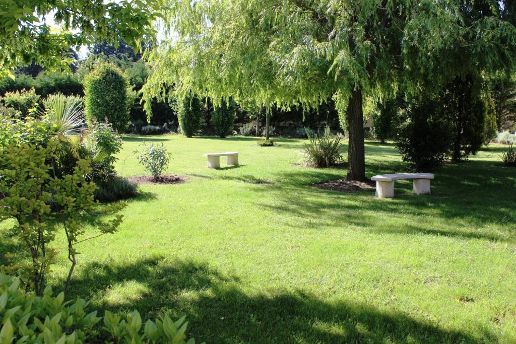 Zahrada ubytování Gîtes maisons de vacances Domaine la Chamade Carpentras