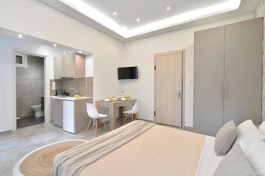 Kuchyň nebo kuchyňský kout v ubytování Alekos Apartments 2 Netflix, Self Check-In