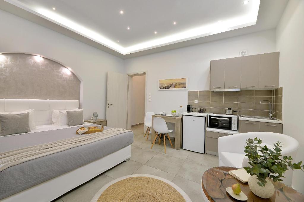 Kuchyň nebo kuchyňský kout v ubytování Alekos Apartments 2 Netflix, Self Check-In
