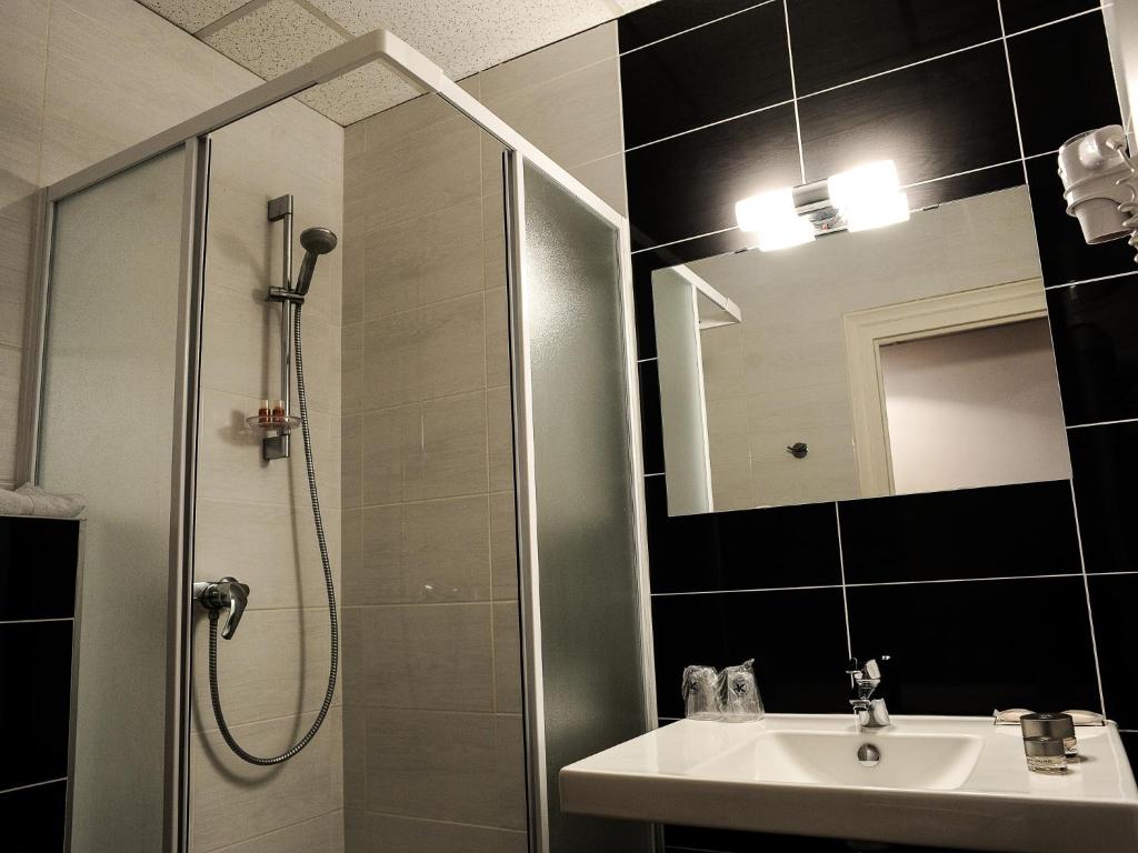 Hotelo Lyon Ainay - Resim 22