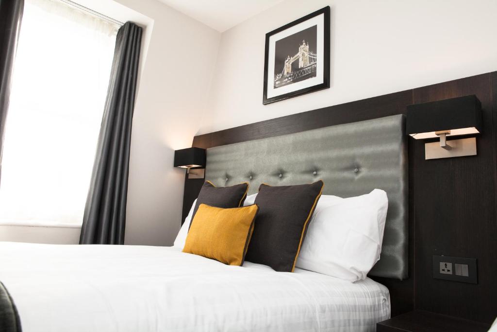 The Tudor Inn Hotel - Resim 14