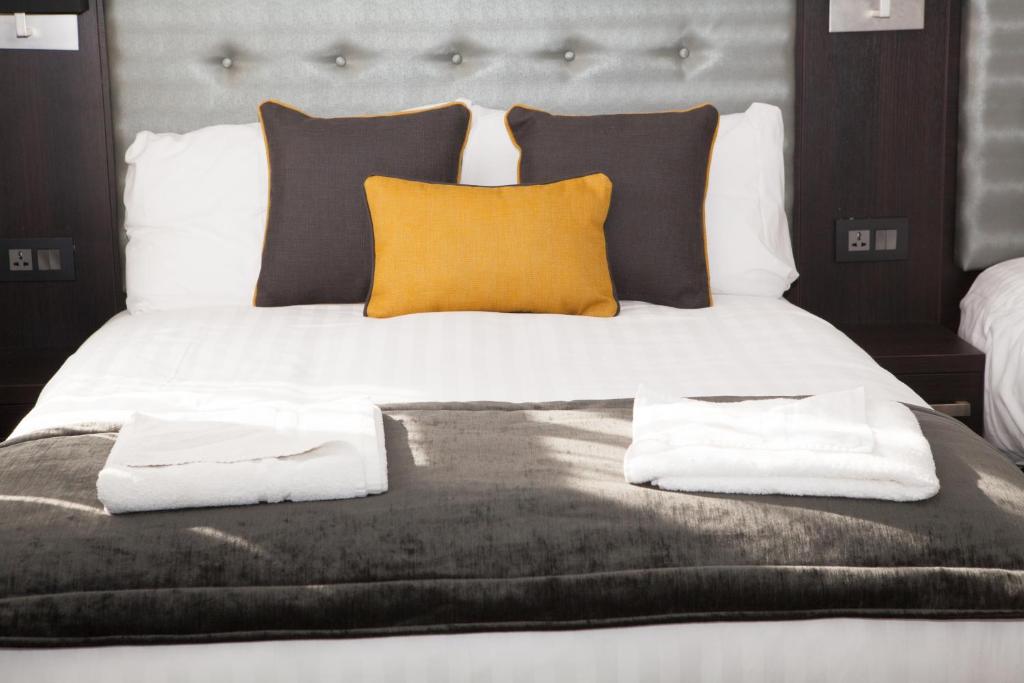 The Tudor Inn Hotel - Resim 8