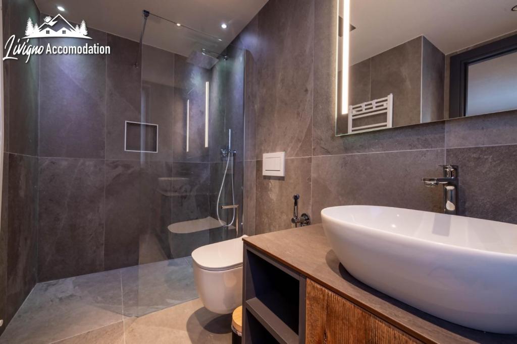 Kúpeľňa v ubytovaní Chalet 1816 by Livigno Accomodation