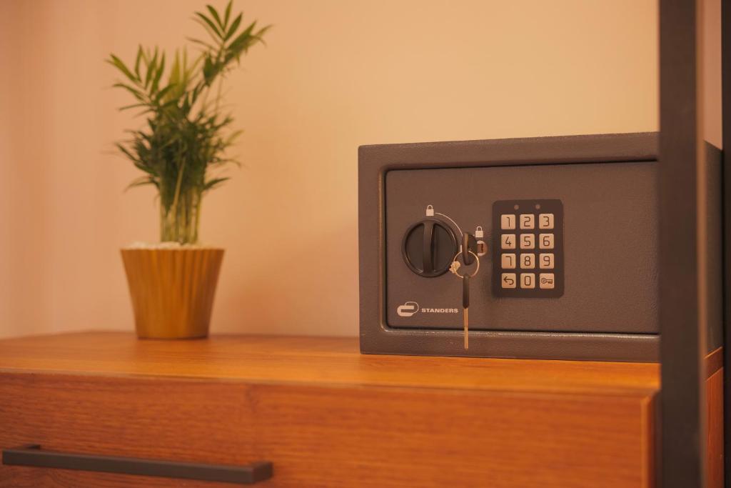 Toledo LR Collection - 1