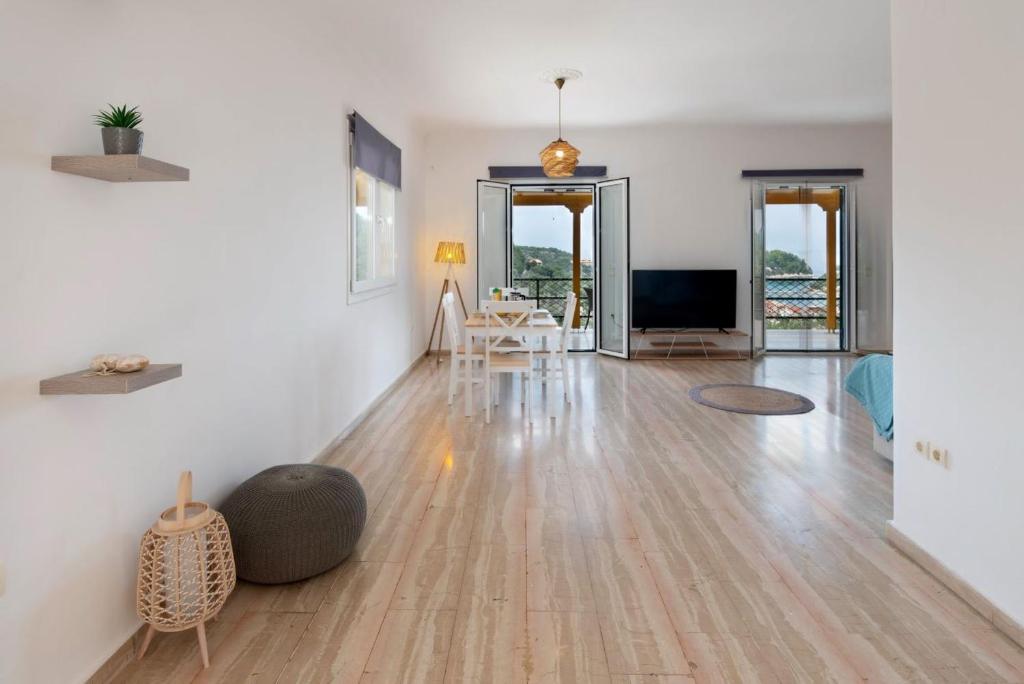 TV a/nebo společenská místnost v ubytování Dream view apartments