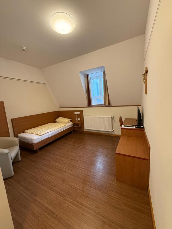 Gästehaus Schweiklberg - Superior Single Room