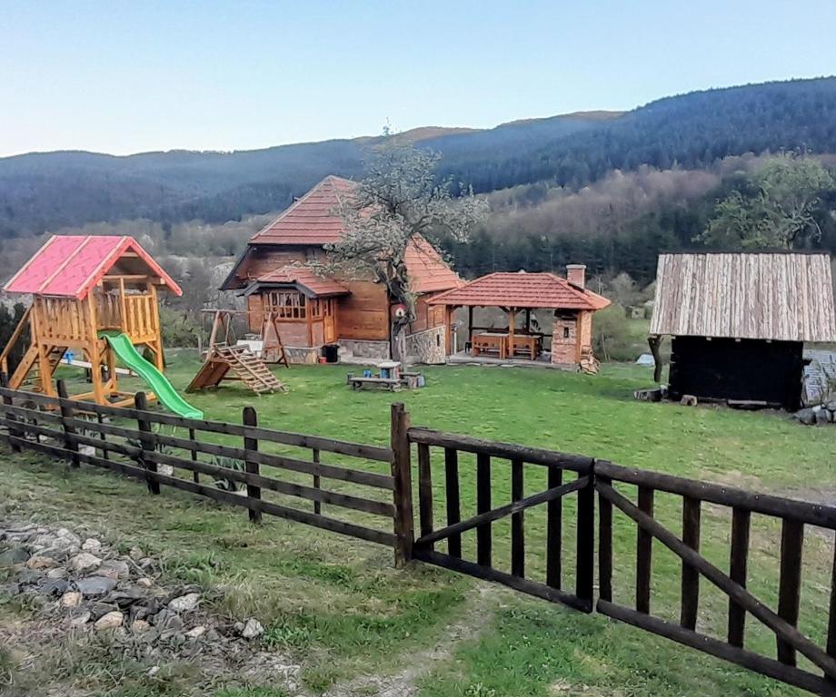 Příroda nedaleko prázdninového domu
