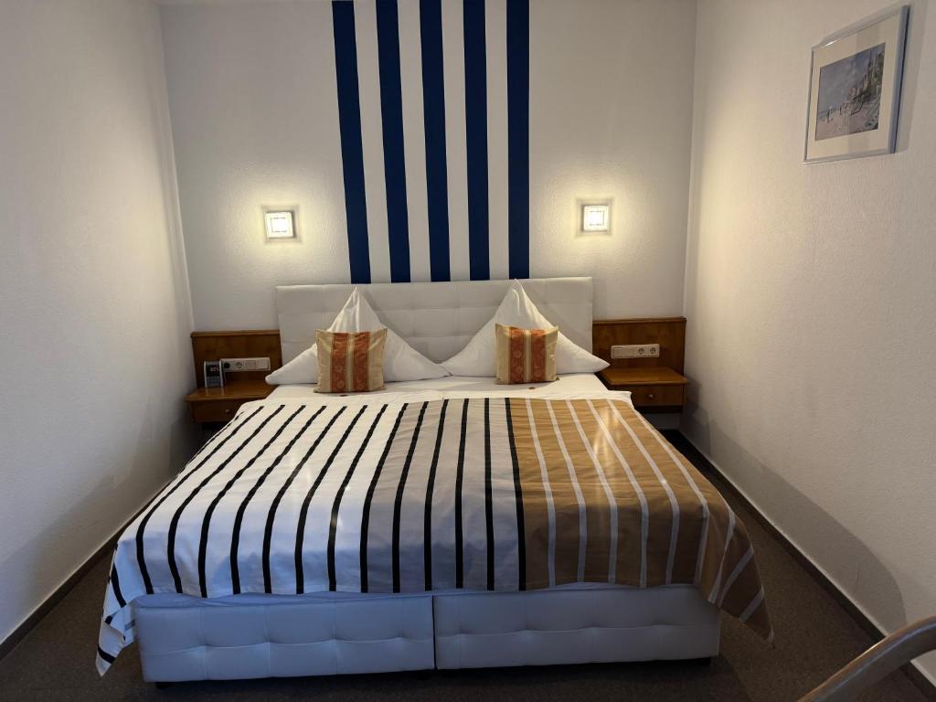 Hotel Garni Schick - Eenpersoonskamer Met Uitzicht Op De Tuin