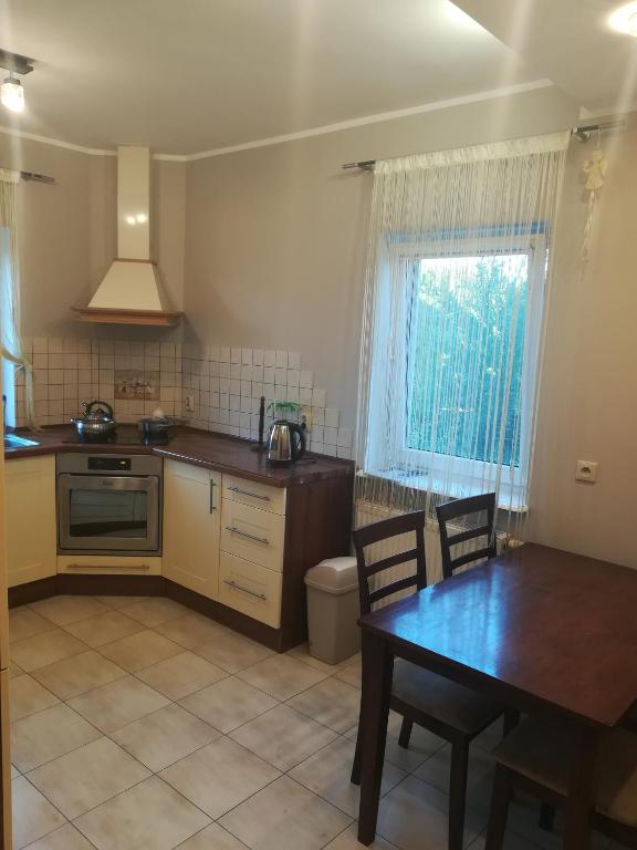 Dom za Tujami 30 min od centrum Poznania Strykowo - Habitación Doble Con Cama Supletoria