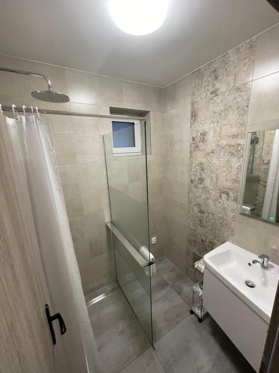 Koupelna v ubytování Apartmány Lily - Self Checkin - Parking - 40m2