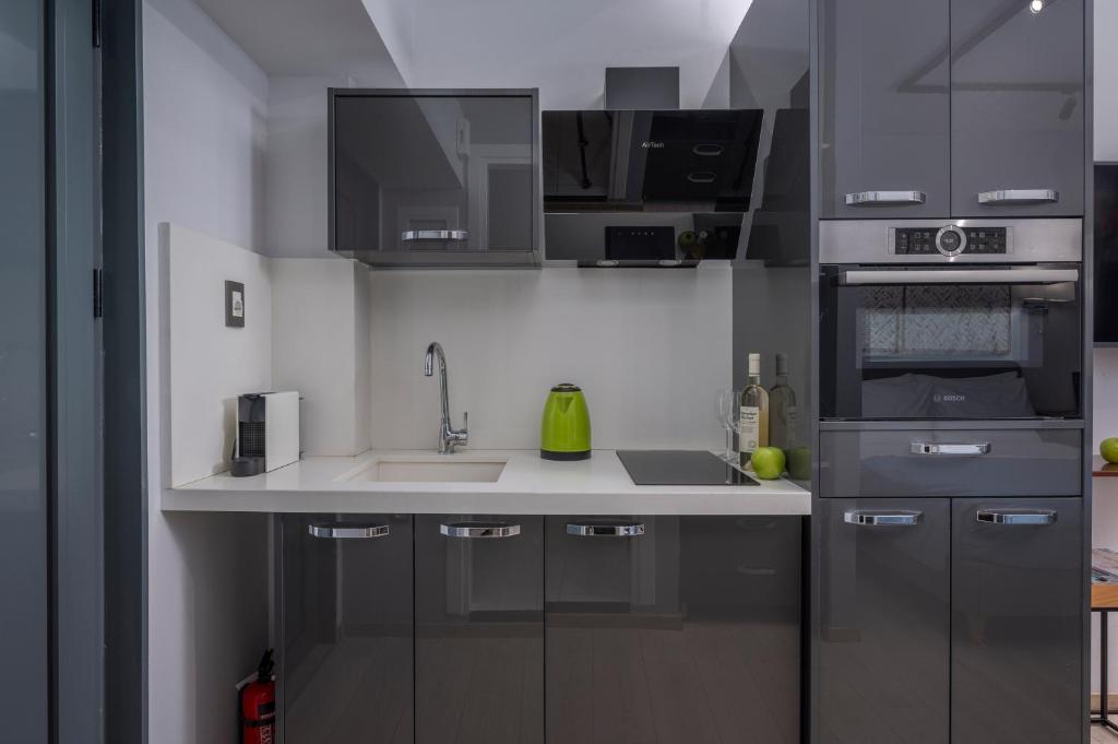 Square Elegant Suites - 12