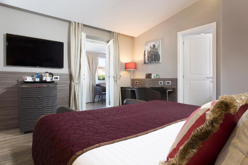 Hotel Artemide - Honeymoon Suite