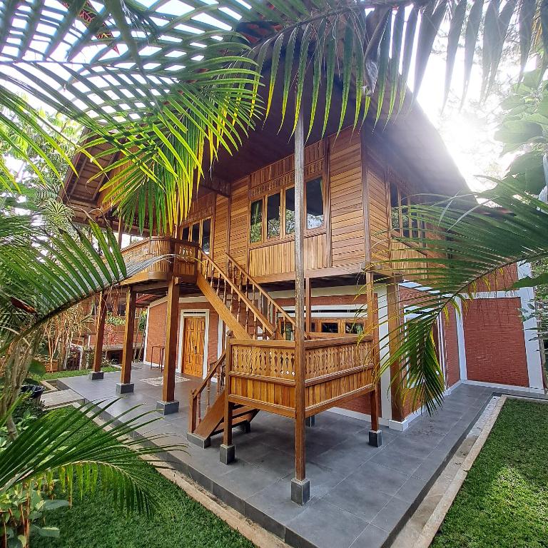 Jambuluwuk Convention Hall & Resort Batu - Deluxe Villa De Cuatro Dormitorios