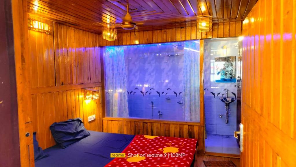 Postel nebo postele na pokoji v ubytování Altaf's motel