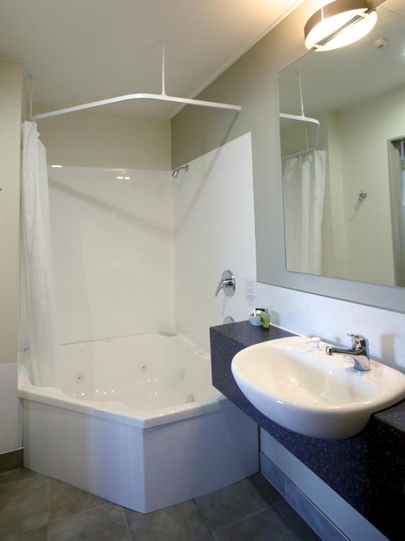 Landmark Manor - Resim 9