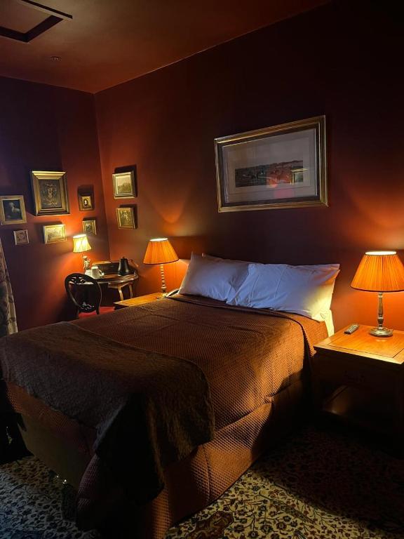 Queens Court Hotel - Resim 20