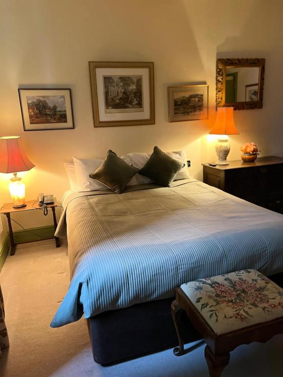 Queens Court Hotel - Resim 17