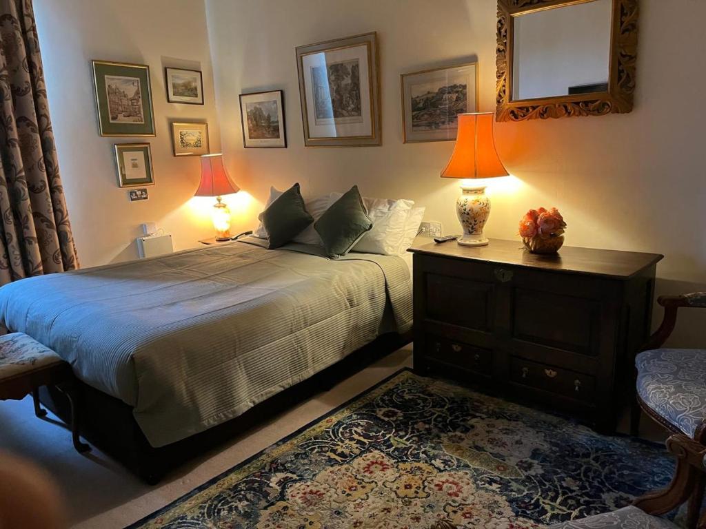 Queens Court Hotel - Resim 18