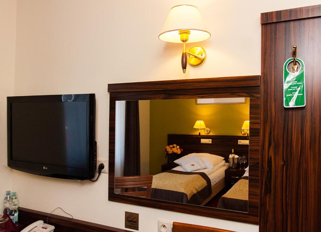 Hotel Pikul - Standaard Tweepersoonskamer Met 2 Aparte Bedden