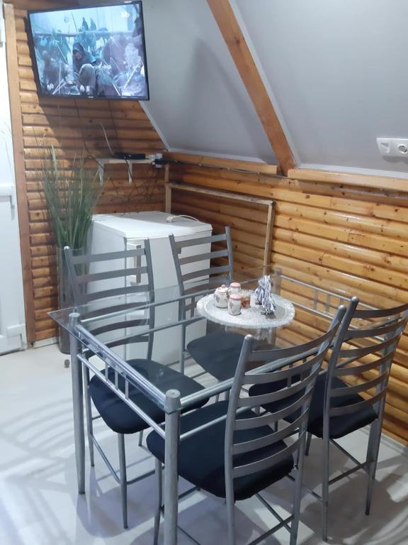 TV a/nebo společenská místnost v ubytování Fábián Apartman