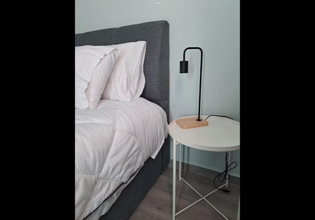 Postel nebo postele na pokoji v ubytování Agatha-1