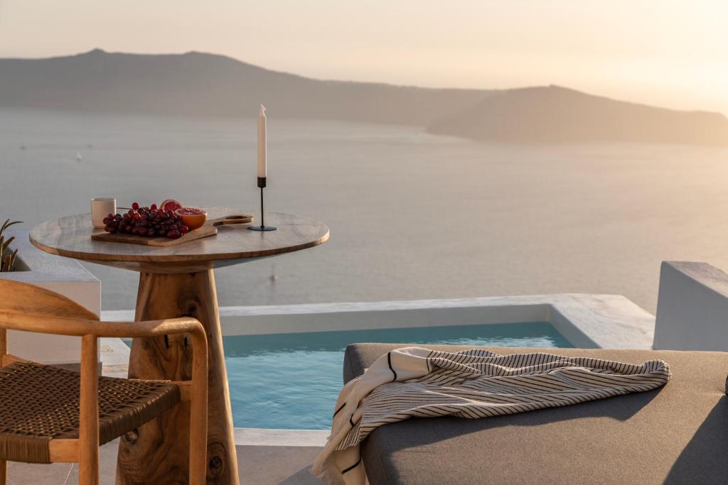 LUKAS Aethereal Living - 16