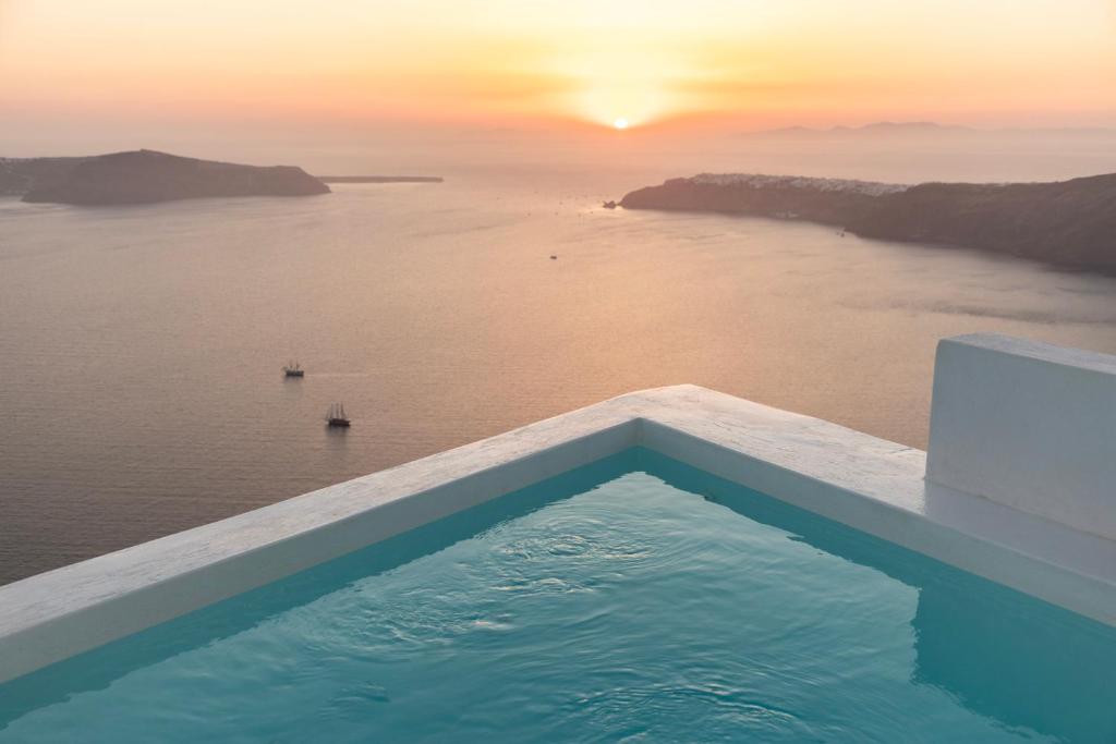 LUKAS Aethereal Living - 3