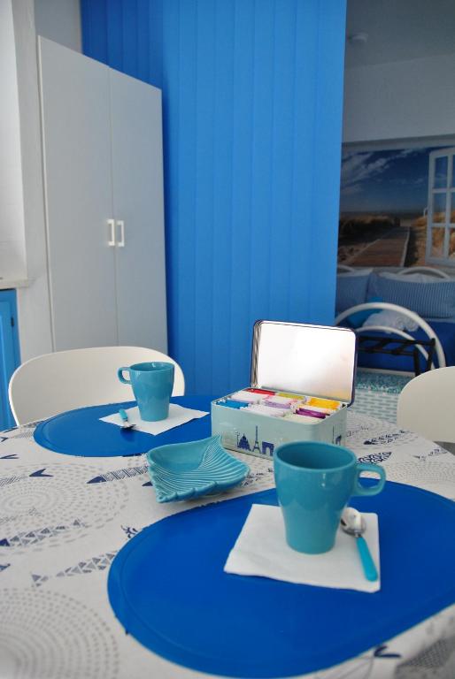 Coffee and tea making facilities at Casa Vacanze Casti - 41