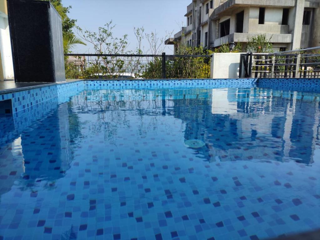 Bazén v ubytování 5bhk-bigpool Heaven Villa nebo v jeho okolí