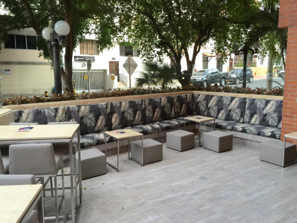 Posedenie v ubytovaní Hotel Dann Carlton Cali
