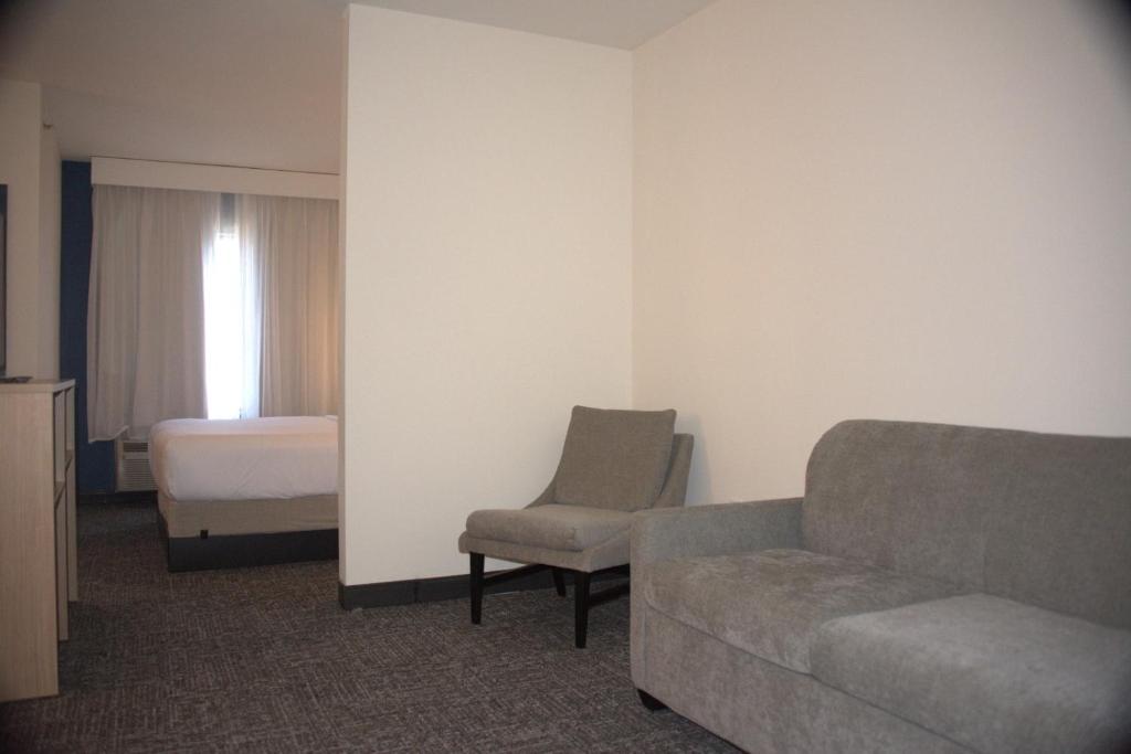 Posezení v ubytování Spark by Hilton Amarillo East
