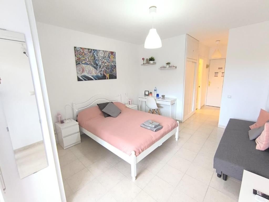 Voodi või voodid majutusasutuse Benalma Home - Hermoso Estudio cerca de la Playa y de Todo! toas