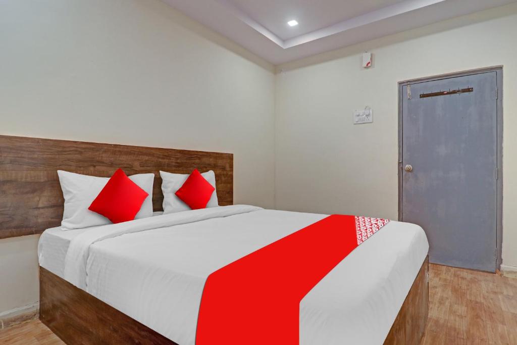 Fotografie z fotogalerie ubytování Hotel O R Square Bn Reddy v destinaci Surūrnagar