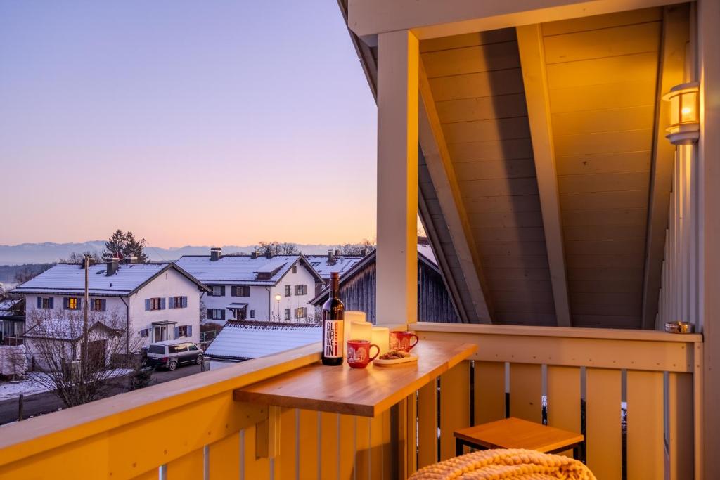Balcone o terrazza di Helle Wohnung mit Seeblick