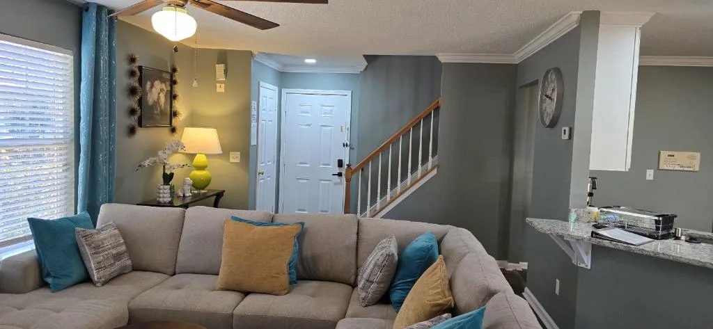 Spacious Home near Up-town Charlotte and CLT airport in Gastonia